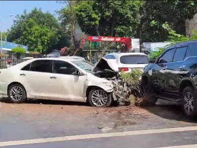 Tai Nạn Giao Thông Tại Việt Nam Do Sử Dụng Rượu Bia Khi Điều Khiển Phương Tiện: Vấn Nạn Và Giải Pháp Từ Dịch Vụ "Bạn Nhậu Tôi Lái" Tai Nạn Giao Thông Tại Việt Nam Do Sử Dụng Rượu Bia Khi Điều Khiển Phương Tiện: Vấn Nạn Và Giải Pháp Từ Dịch Vụ "Bạn Nhậu Tôi Lái"